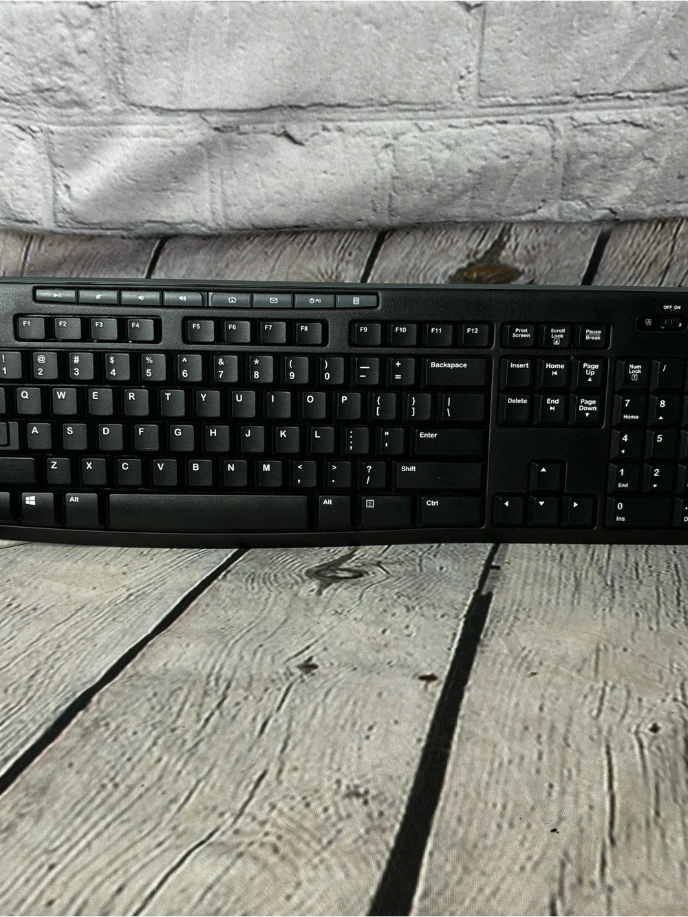 Logitech K270 Wireless Computer Keyboard Black EUC Work Office Accessories